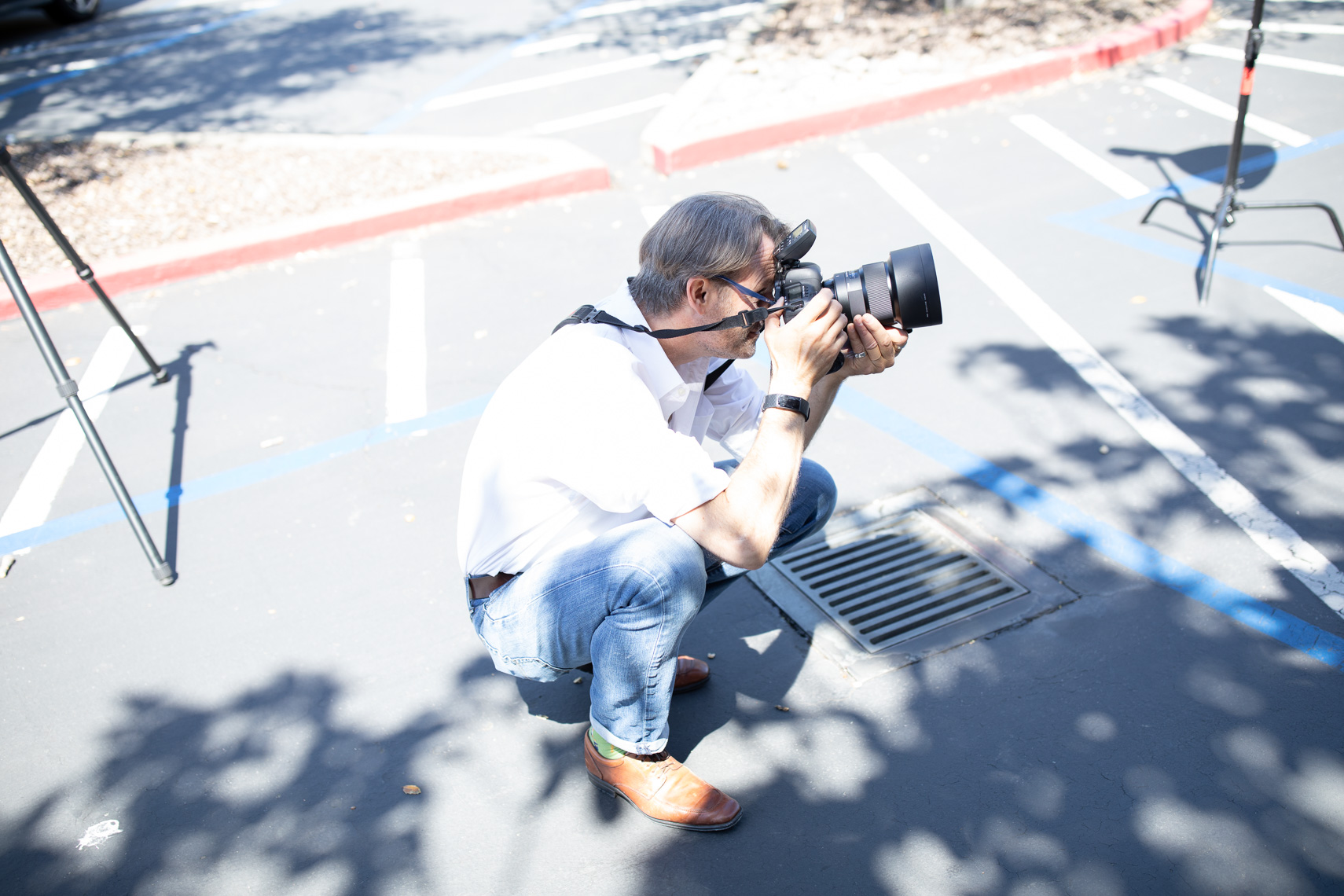 Testing in the shade. Behind the scenes. Robert Houser is an annual report, fitness, healthcare, advertising and editorial photographer based in Oakland, California.