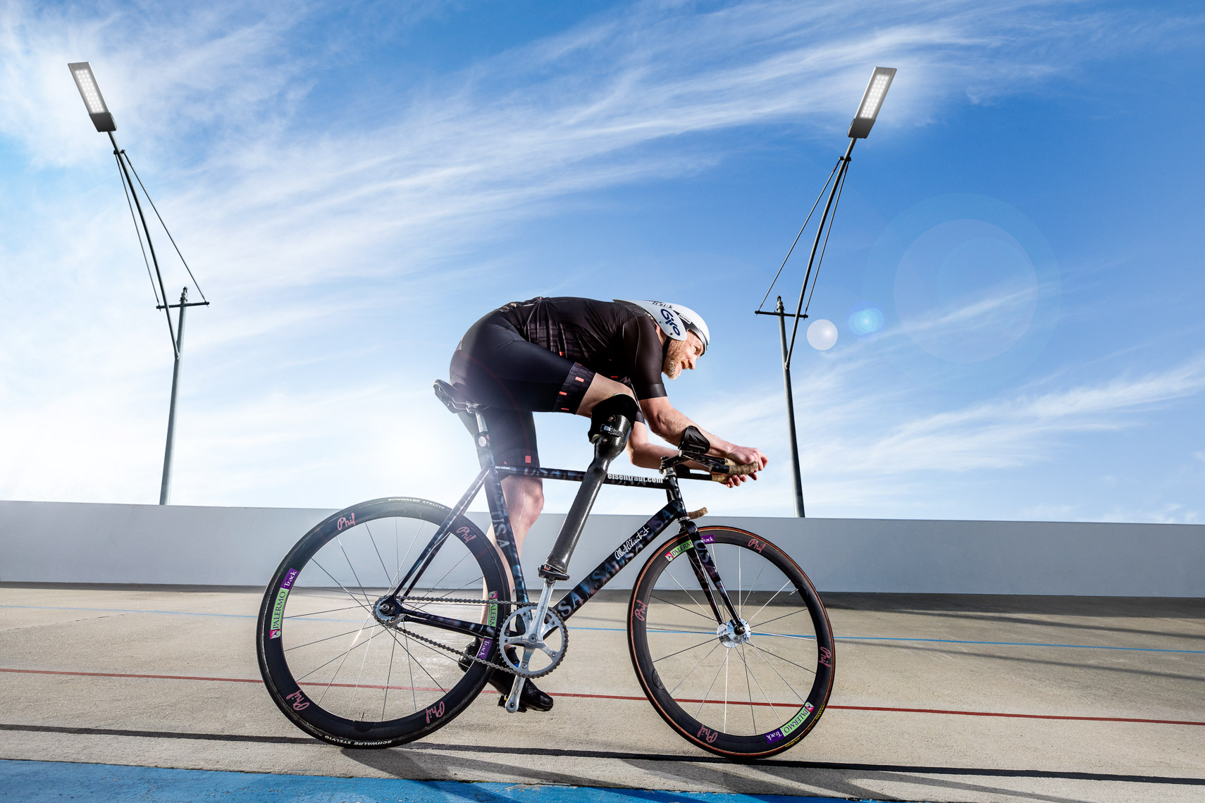 On location shoot of amputee athlete by San Francisco advertising, editorial, annual report photographer Robert Houser.